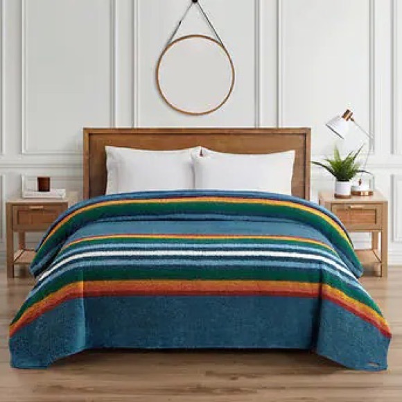 Pendleton Serape Stripes Sherpa Fleece Blanket King Size NWT - Picture 7 of 9